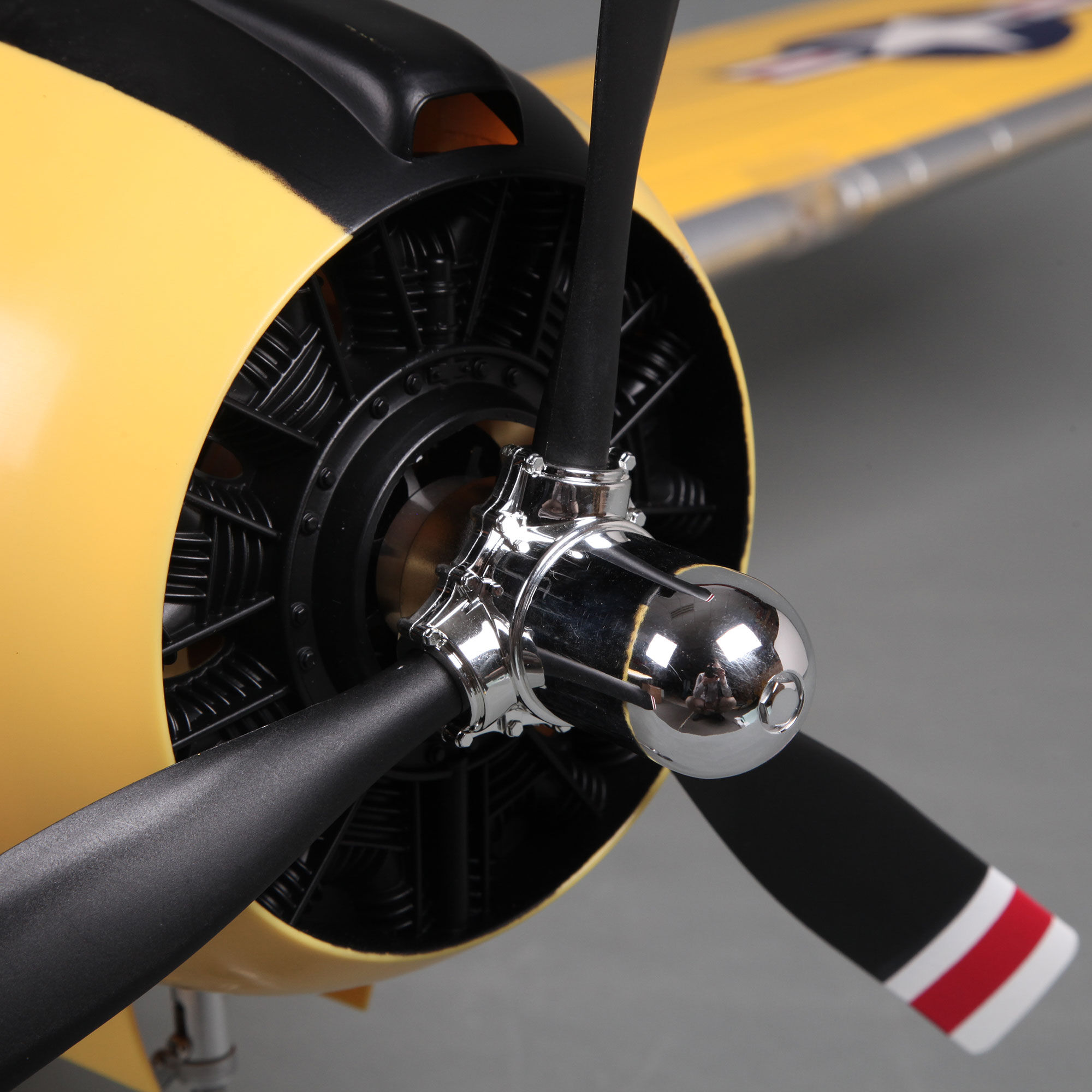 FMS T-28D Trojan V4 Yellow PNP, 1400mm