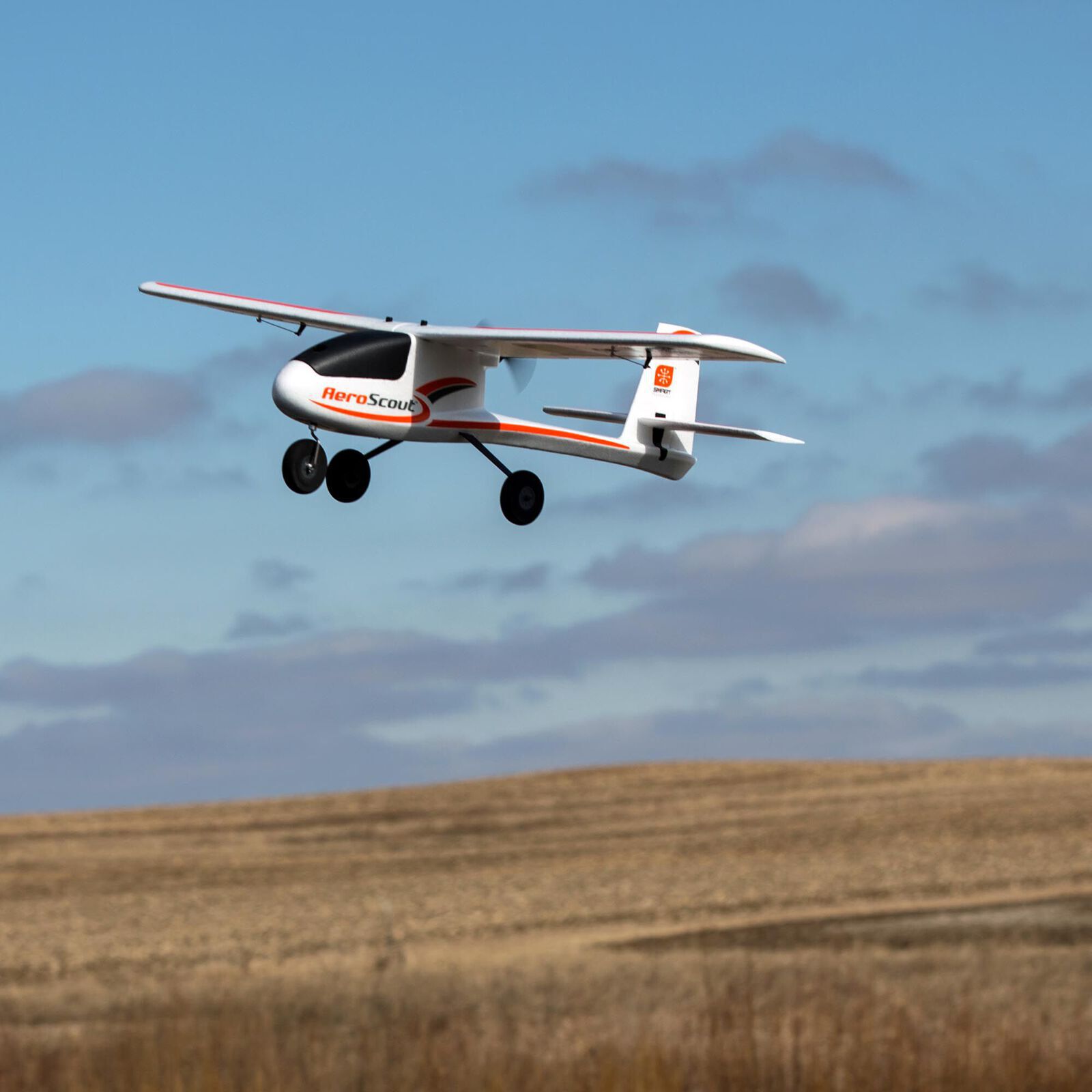 HobbyZone AeroScout S 2 1.1m and RealFlight Trainer Success Program Ultimate Combo