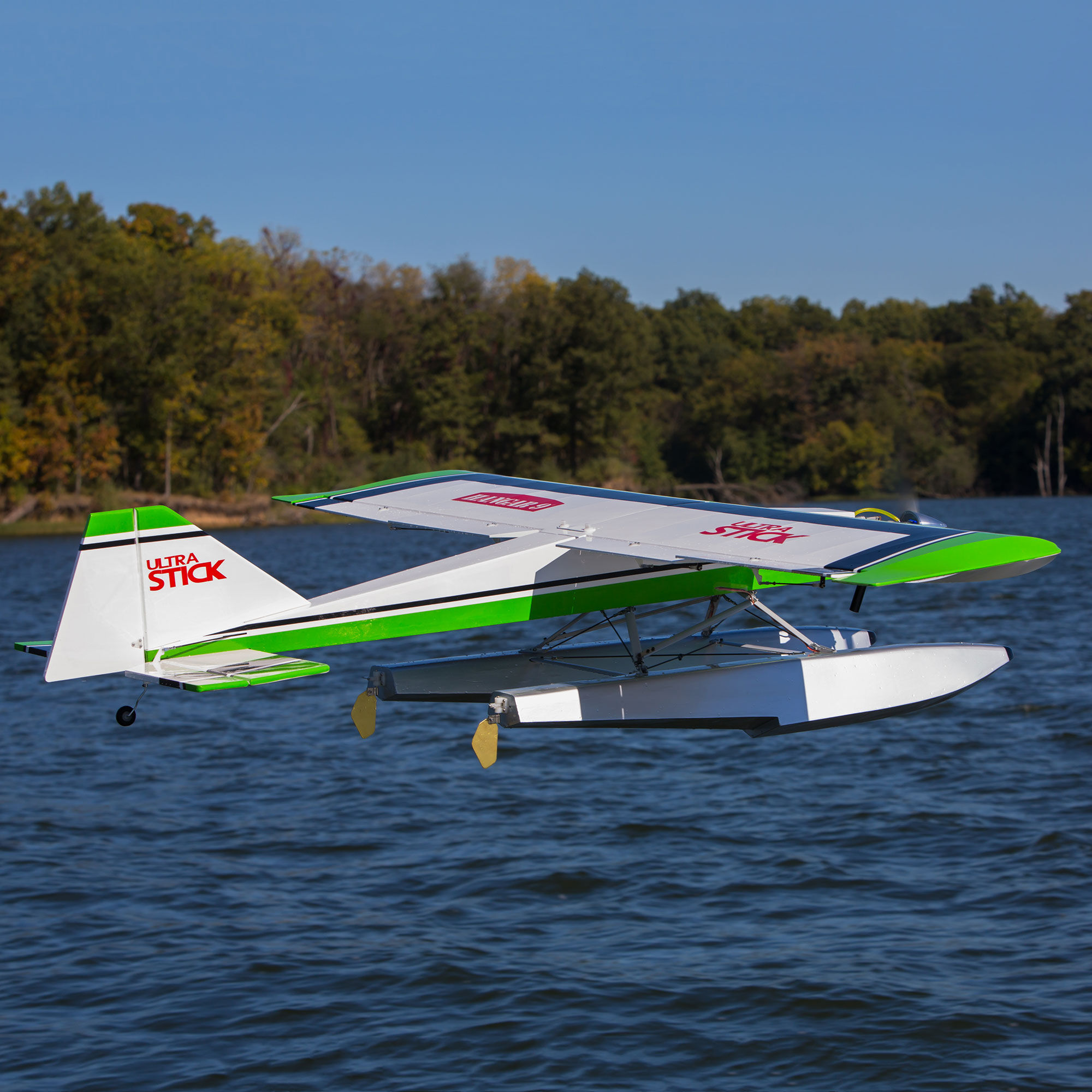 Hangar 9 Ultra Stick 30cc ARF, 81"