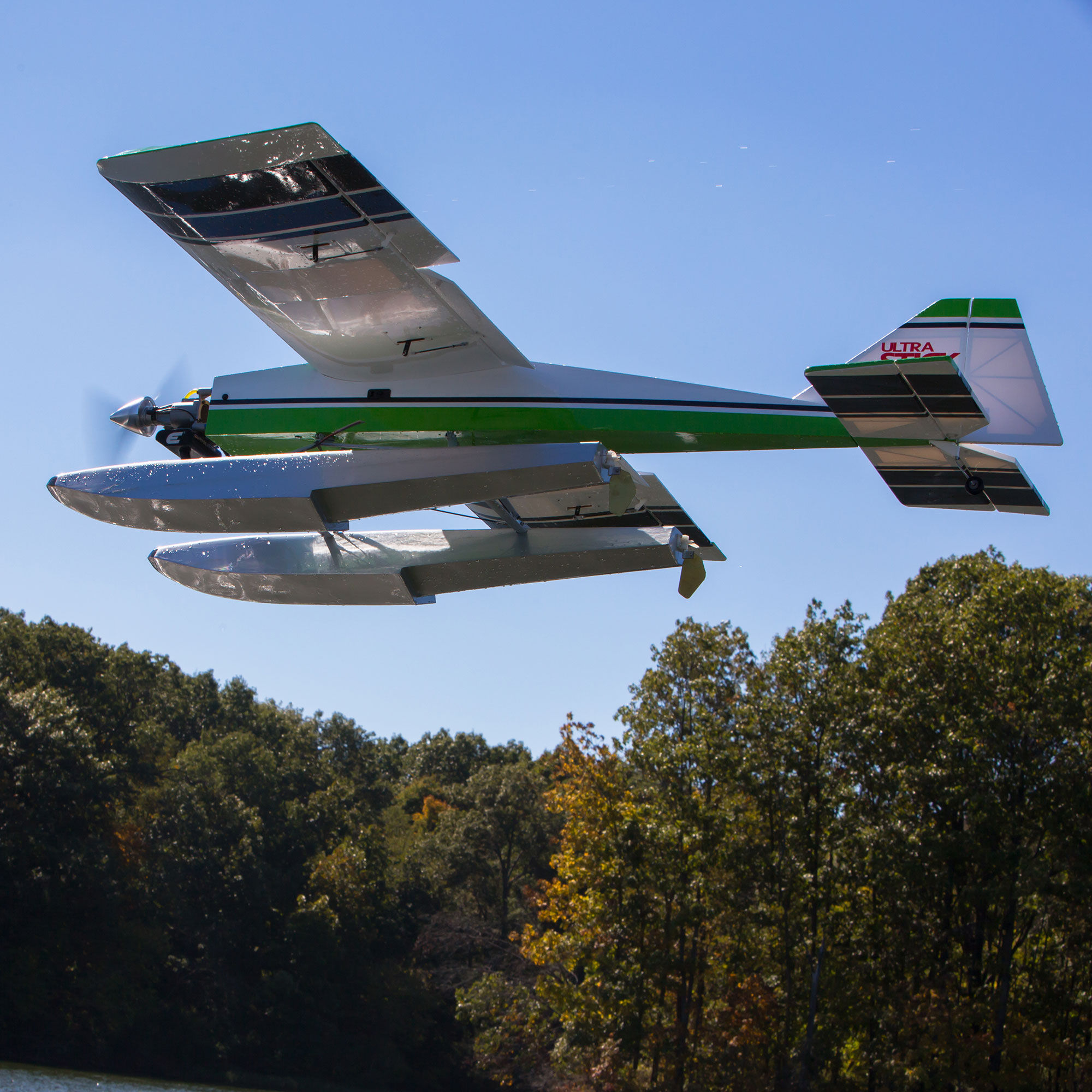 Hangar 9 Ultra Stick 30cc ARF, 81"