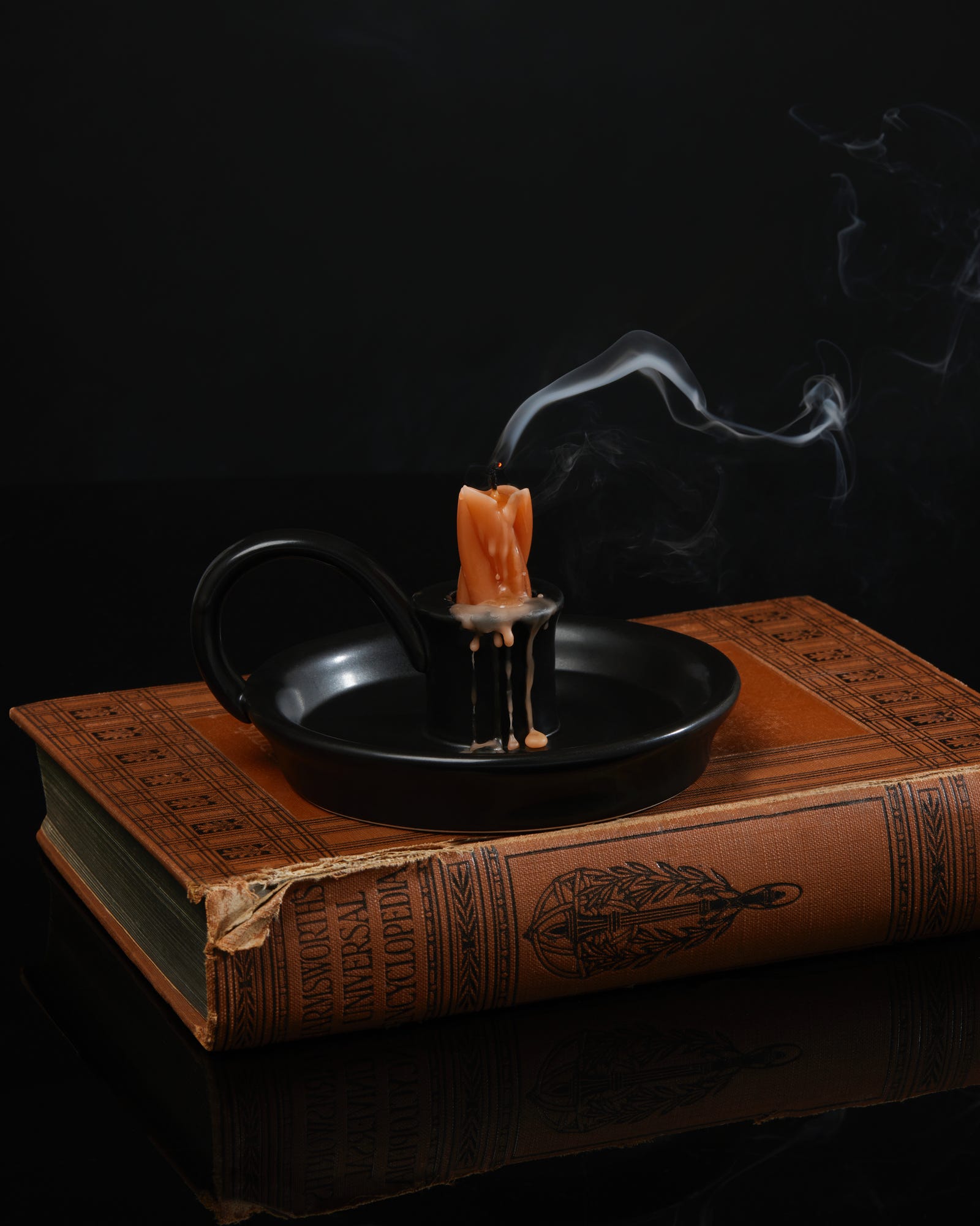 Black Classic Taper Holder Ceramic