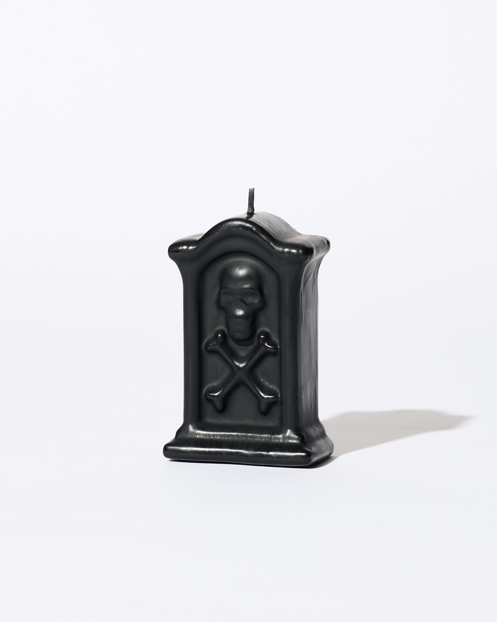 Bleeding Gravestone Unscented Candle Black & Red 145g