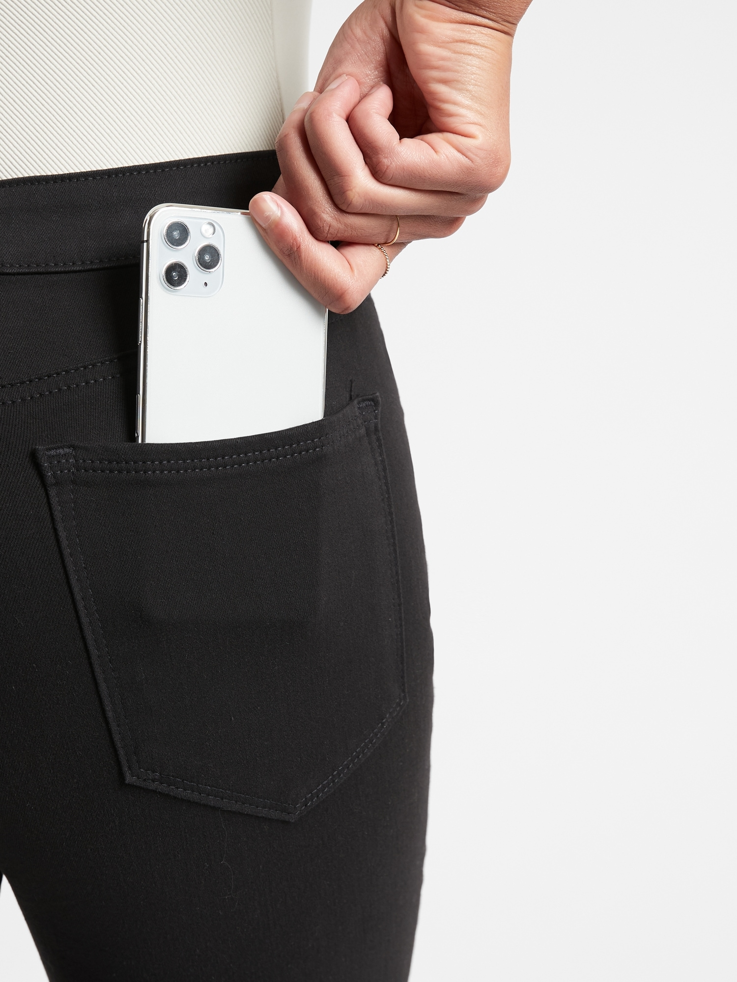 Flex Ultra Skinny Jean in Black