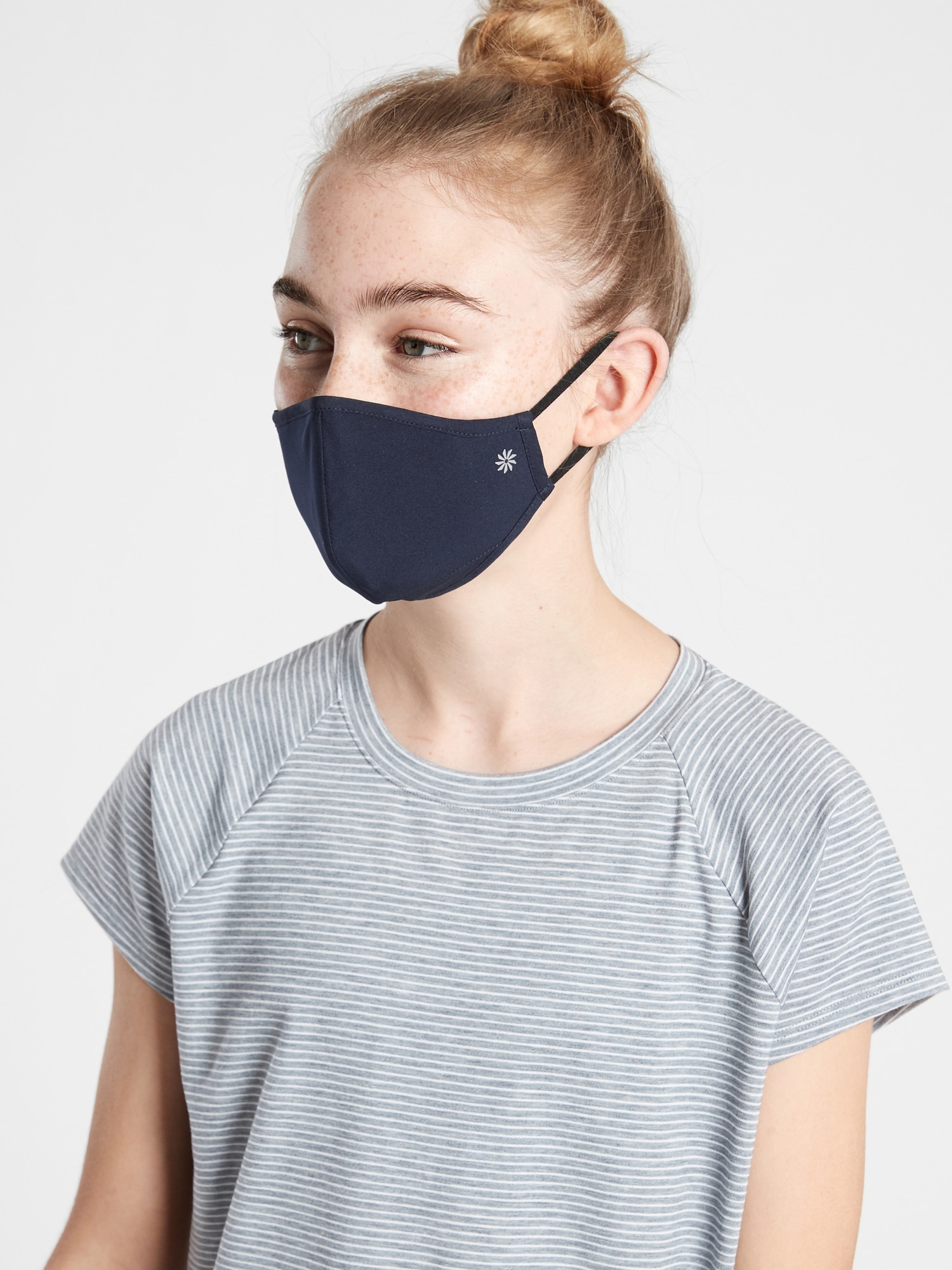 Athleta Girl Adjustable Made to Move Face Mask with Nose Bridge 3