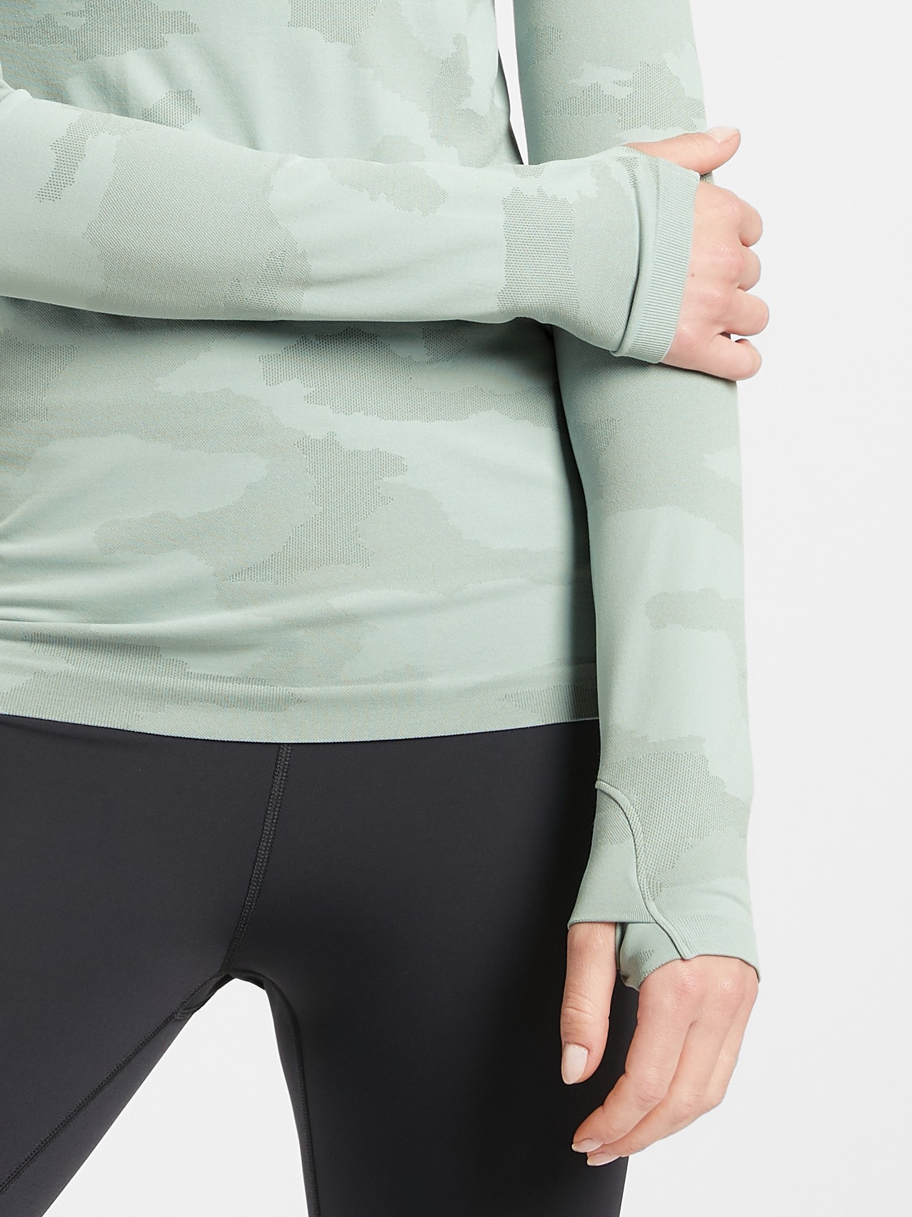 Momentum Seamless Camo Top