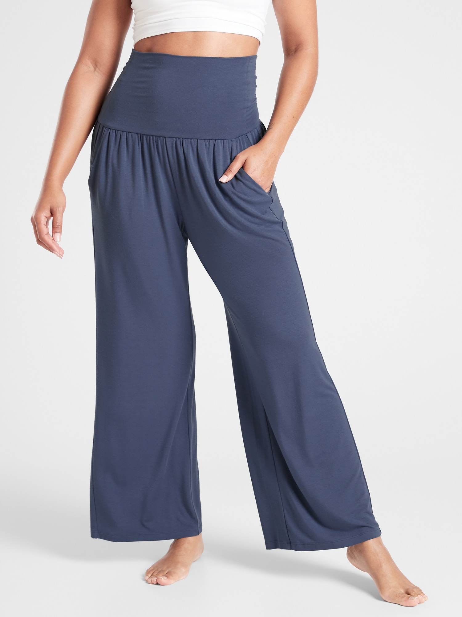 Studio Wide Leg Pant