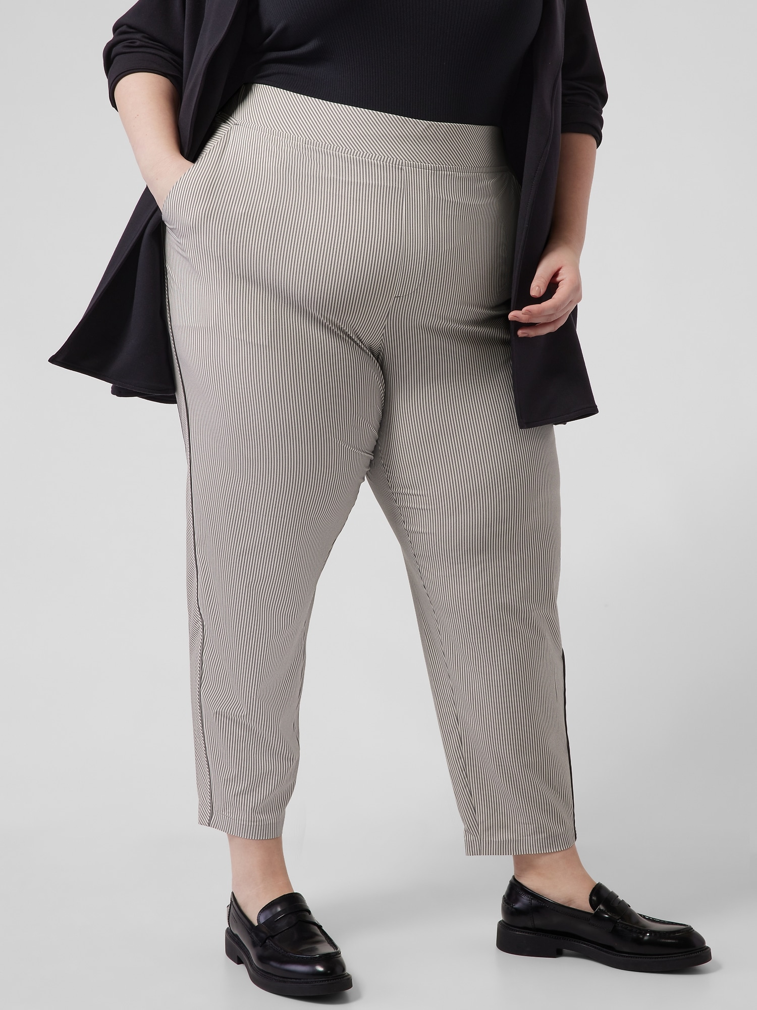 Brooklyn Textured Ankle Pant