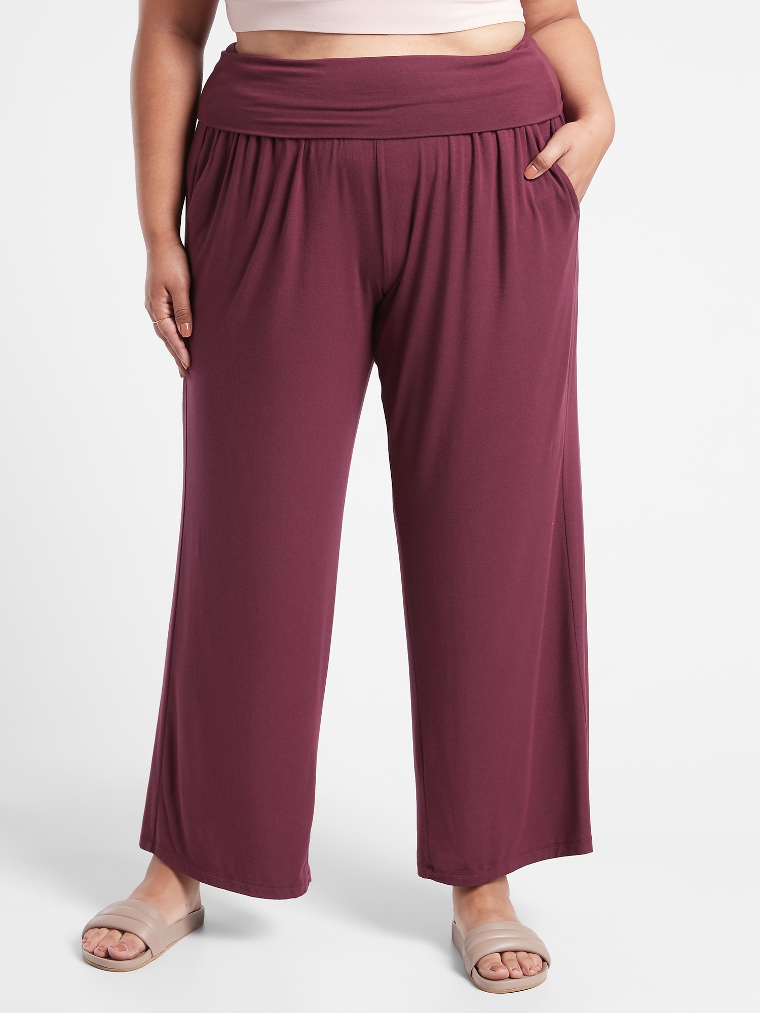 Studio Wide Leg Pant