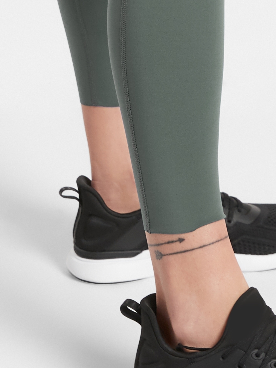 Accelerate 7/8 Tight