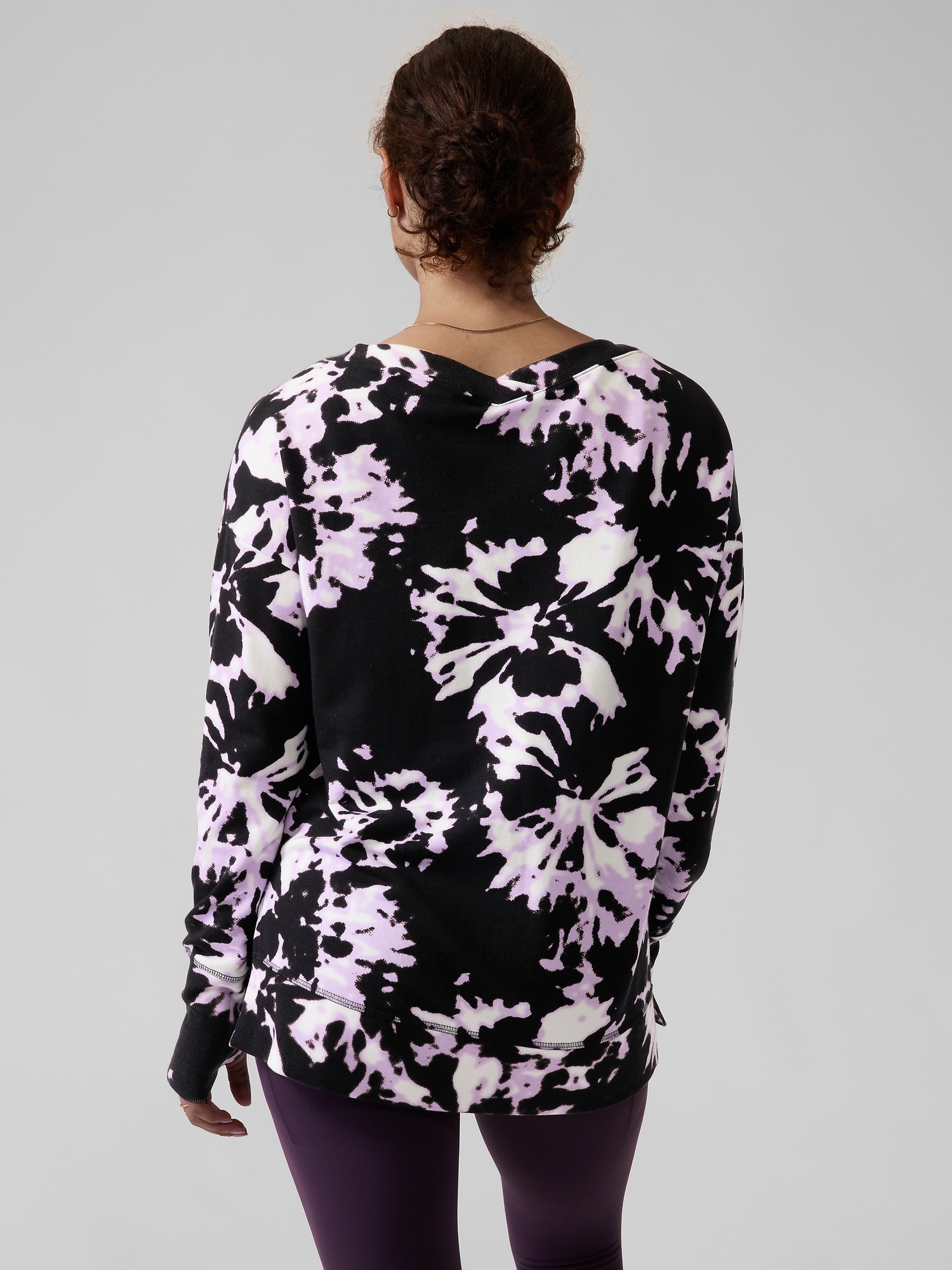 Coaster Luxe V Sweatshirt