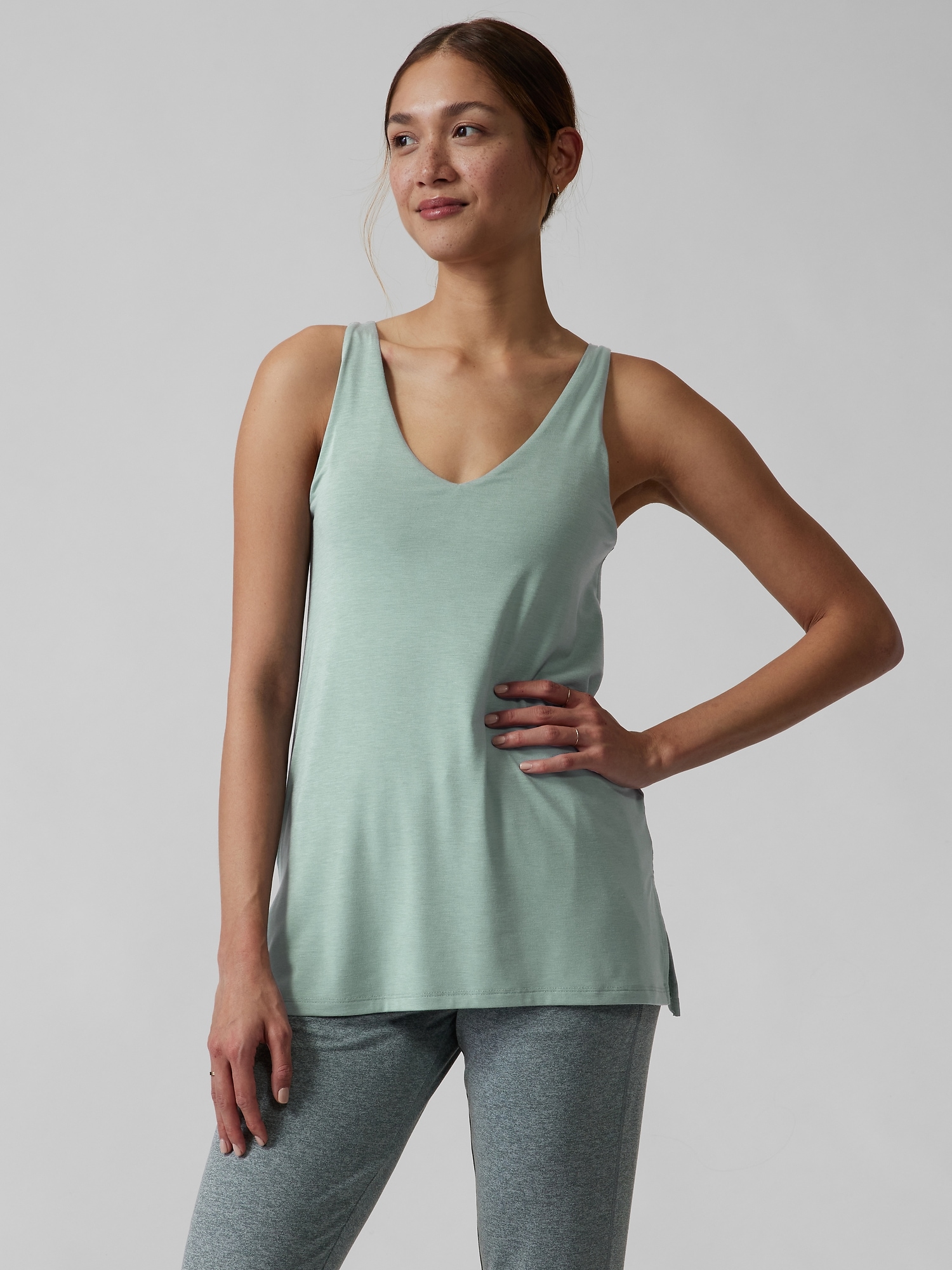 Essence Support Tank