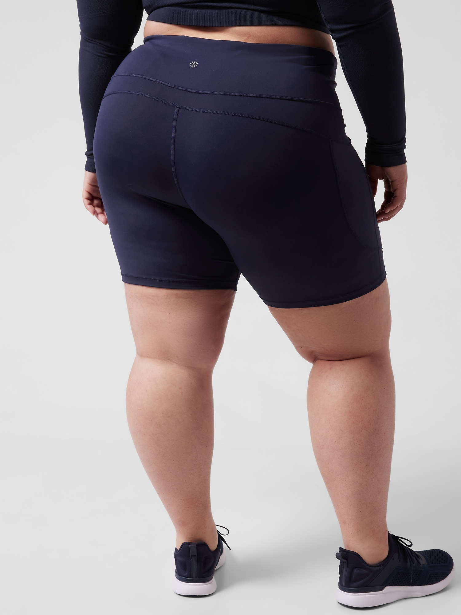 Ultimate Stash II 7 Short