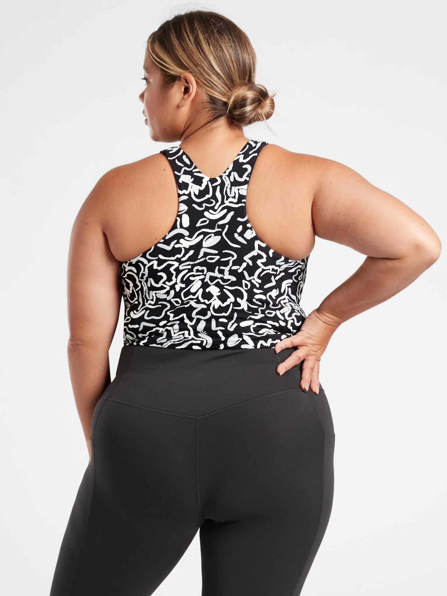 Conscious Crop D-DD+