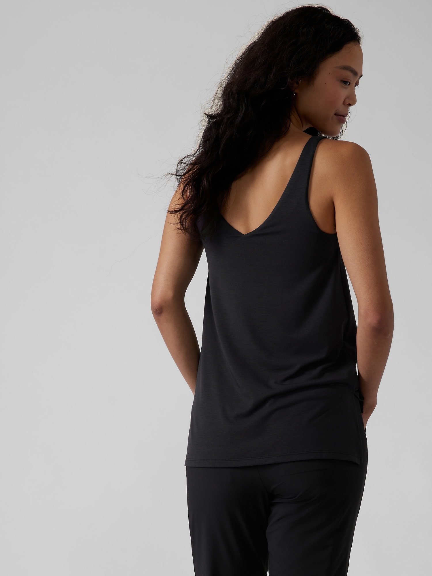 Essence Support Tank