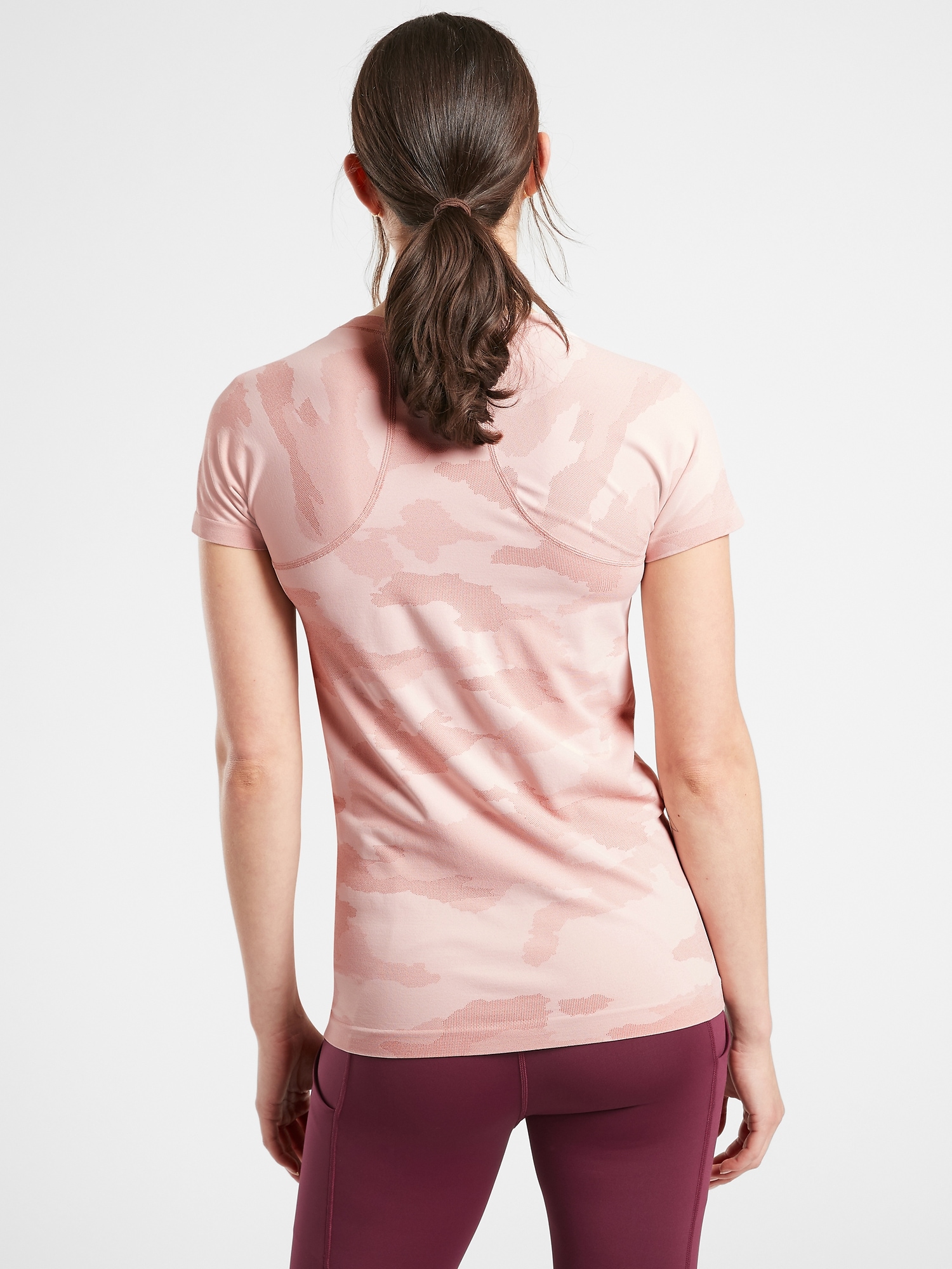 Momentum Seamless Camo Tee