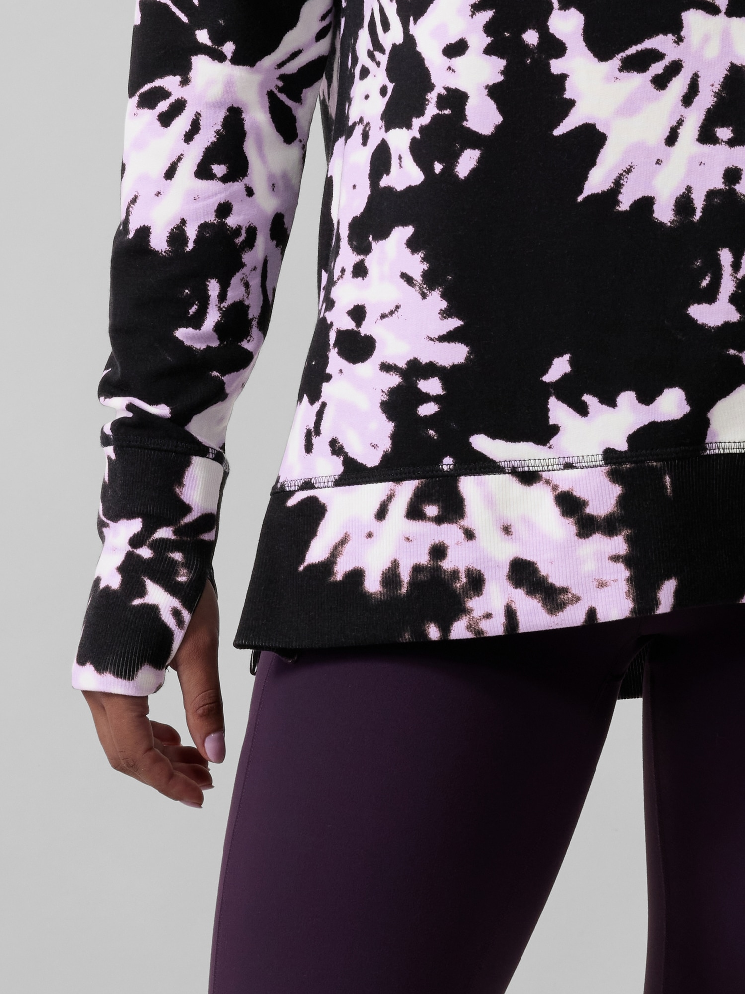 Coaster Luxe V Sweatshirt