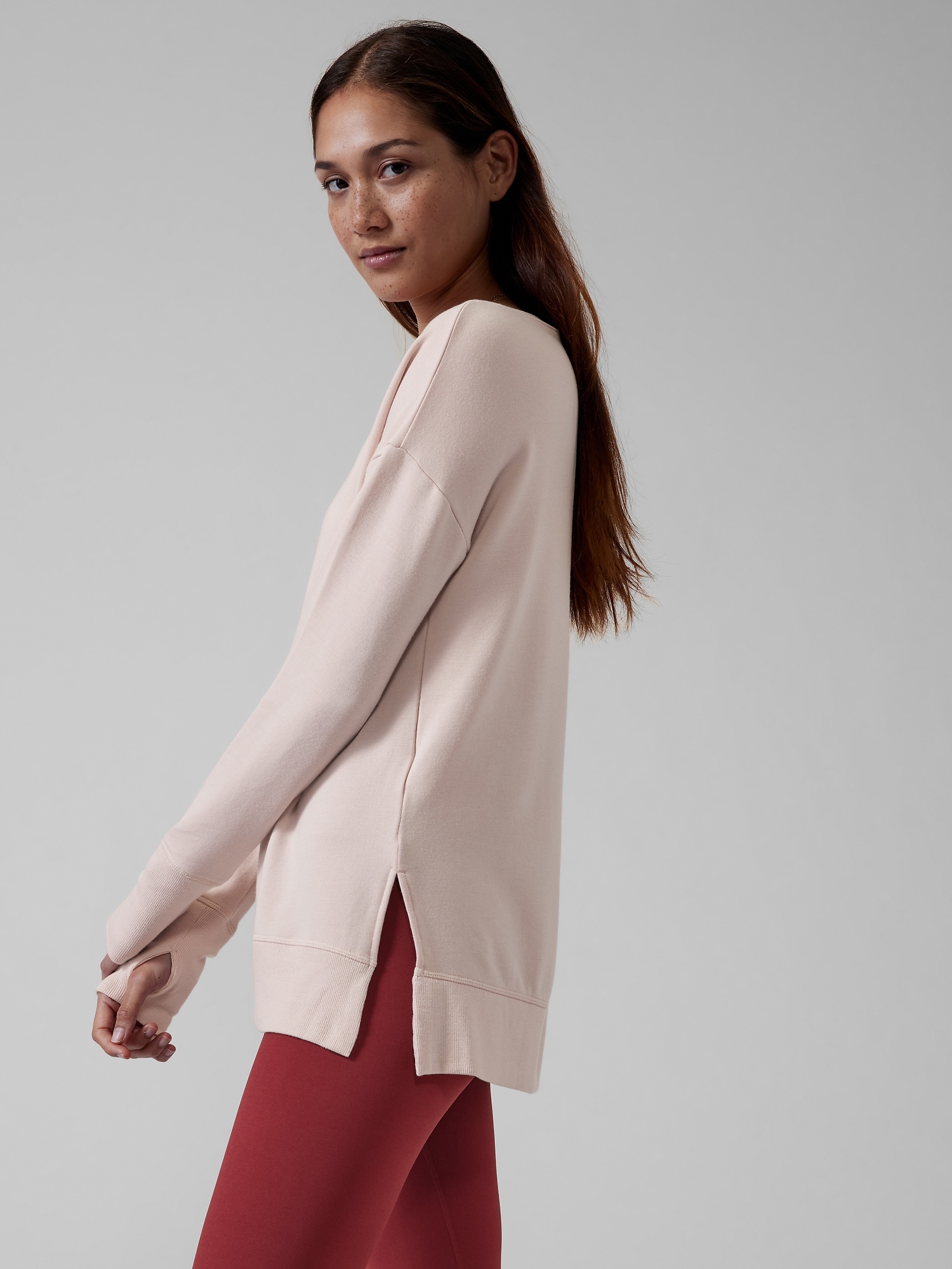 Coaster Luxe V Sweatshirt