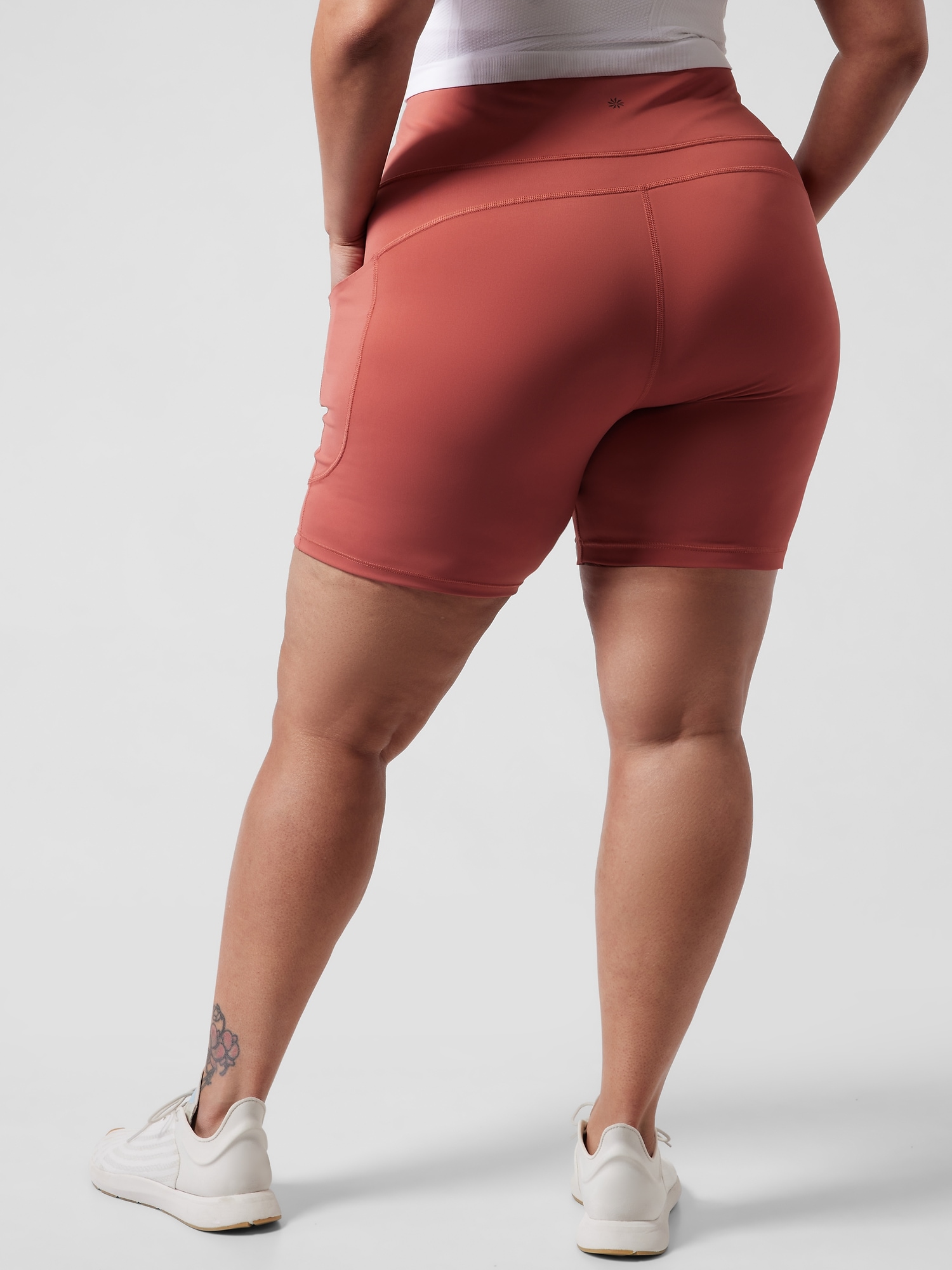 Ultimate Stash II 7 Short