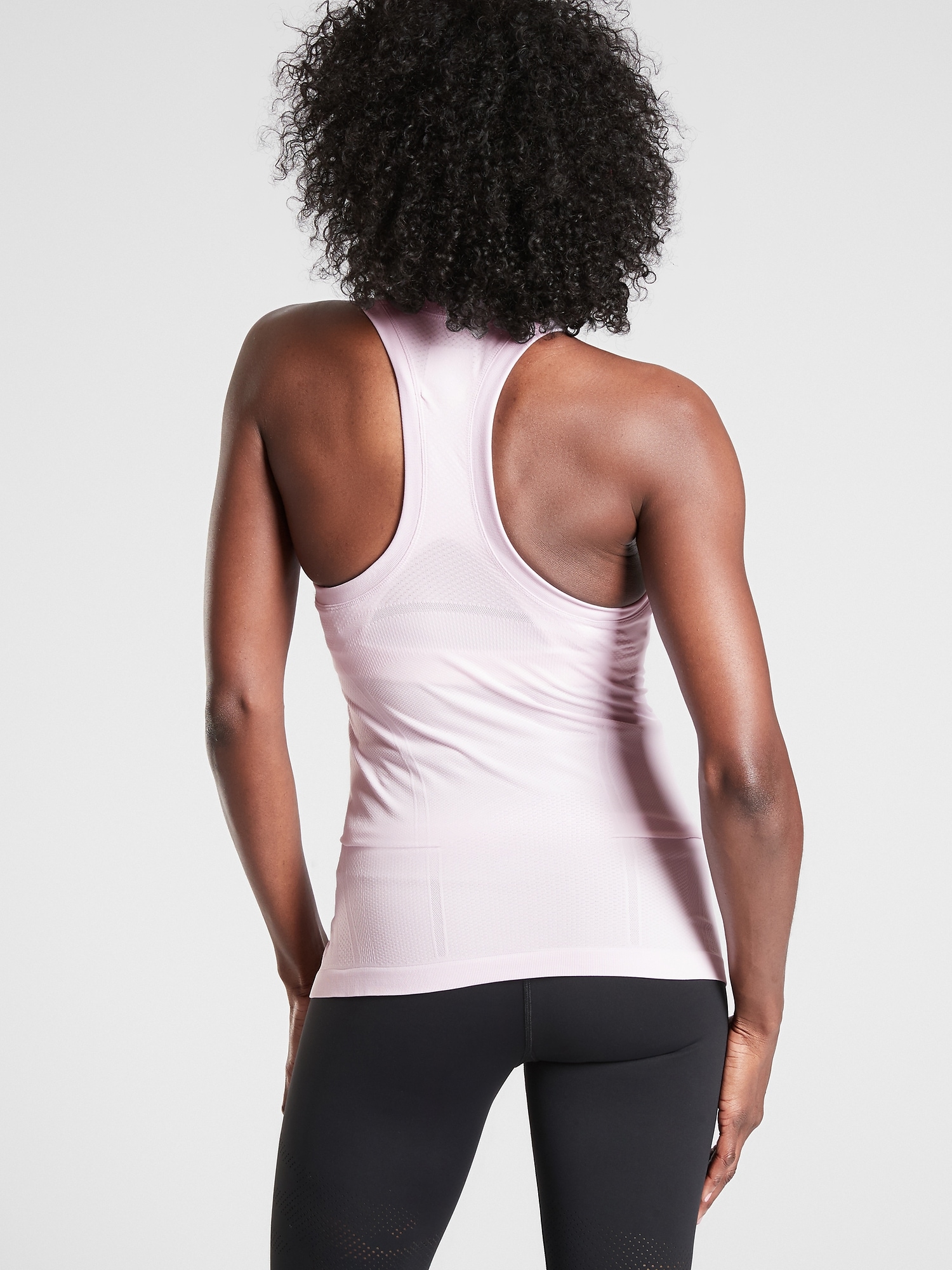Momentum Seamless Tank