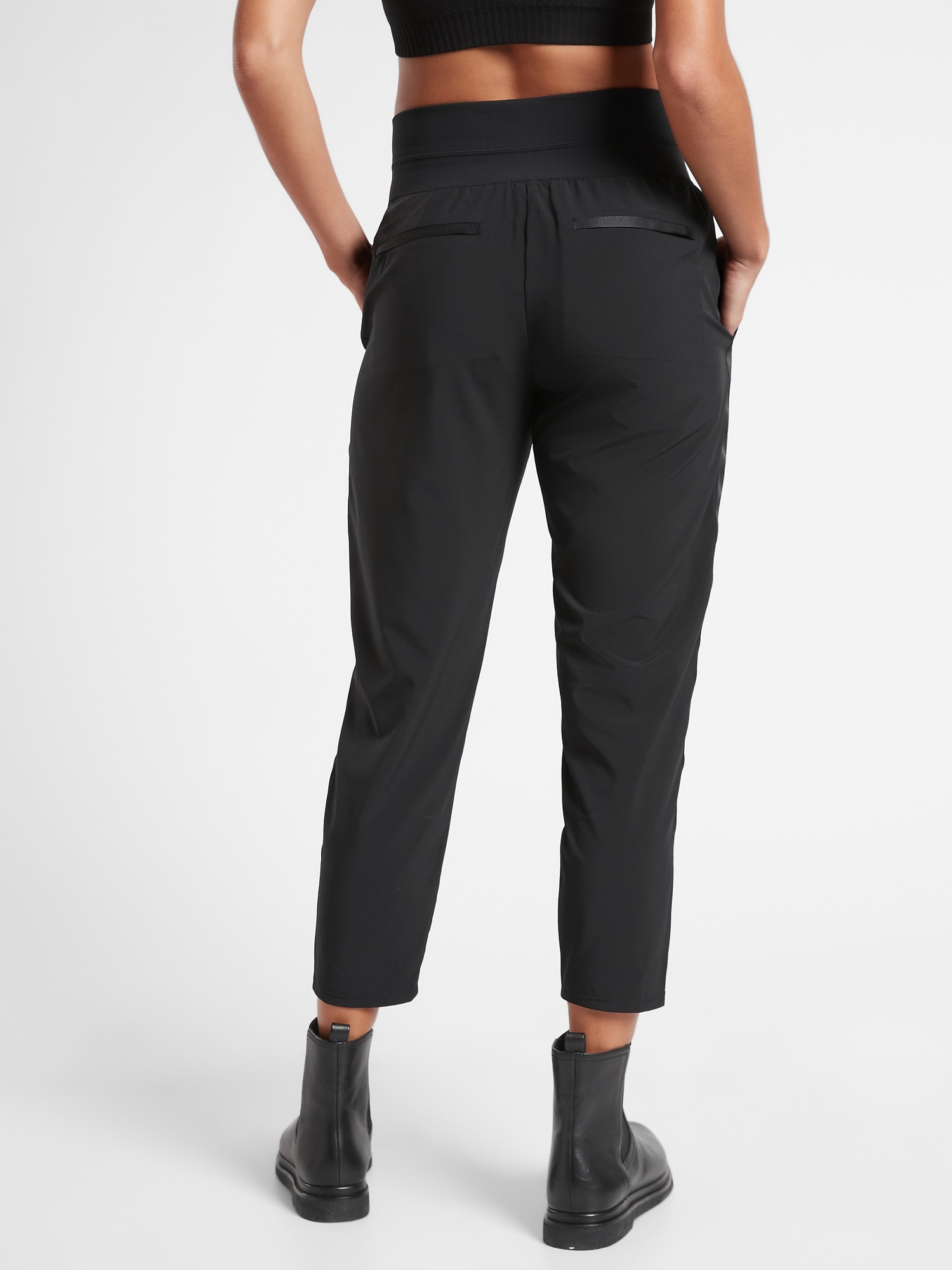Nolita Slim Tapered Crop Pant
