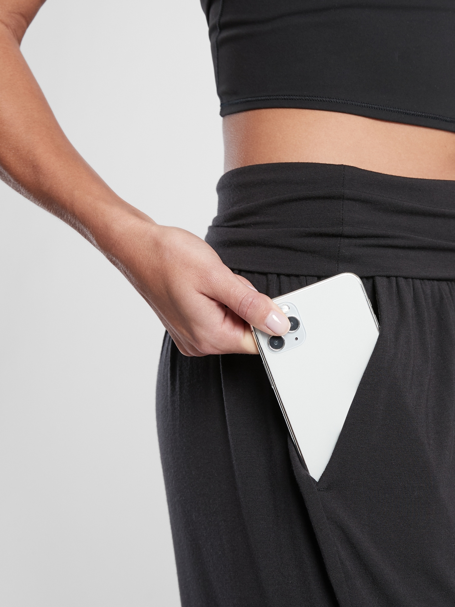 Studio Wide Leg Pant