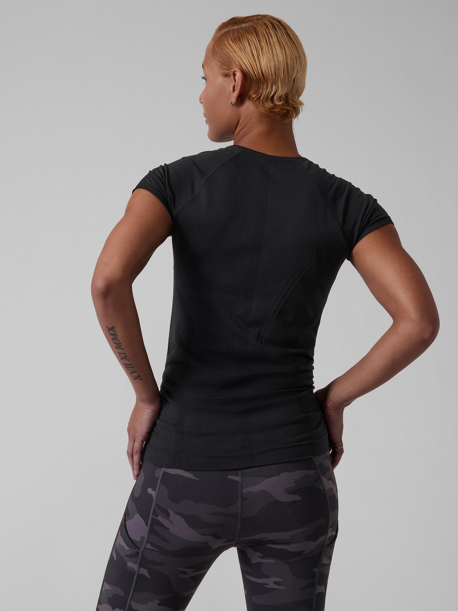 Speedlight Seamless Tee