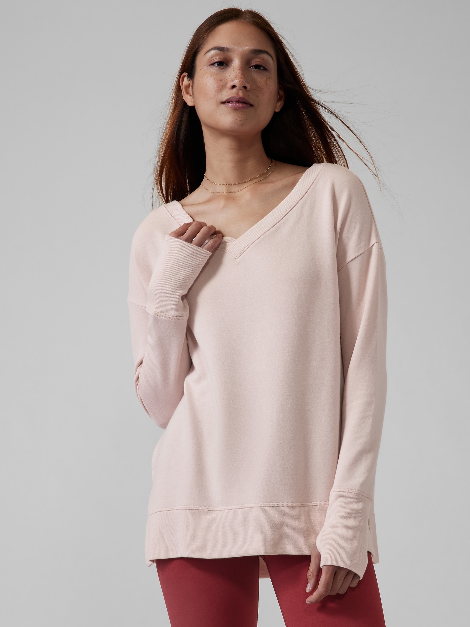 Coaster Luxe V Sweatshirt