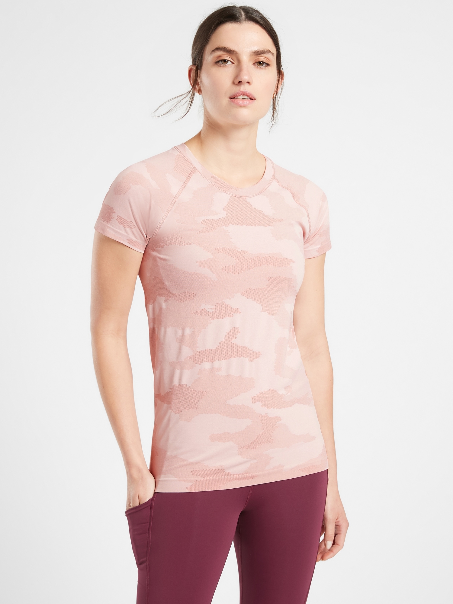 Momentum Seamless Camo Tee