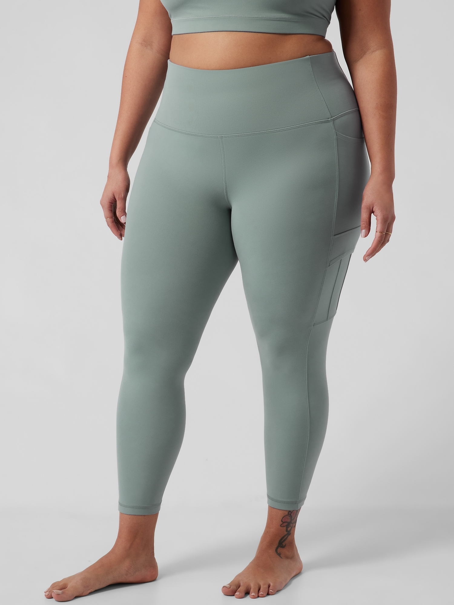 Salutation Cargo 7/8 Tight