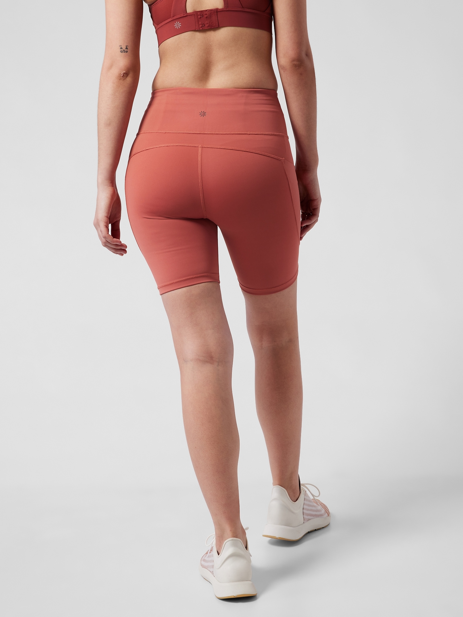 Ultimate Stash II 7 Short