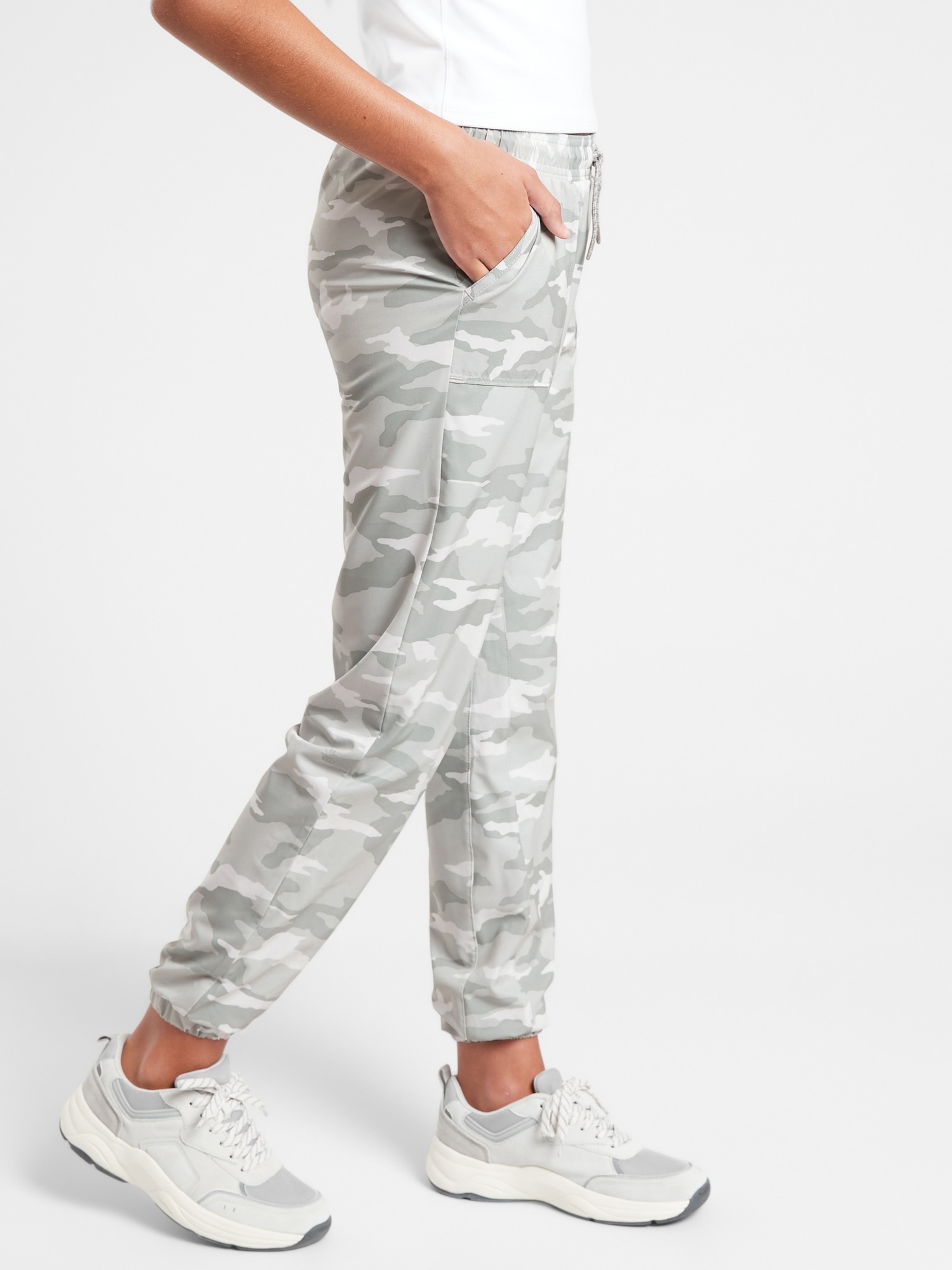 Athleta Girl Lined High Jump Jogger