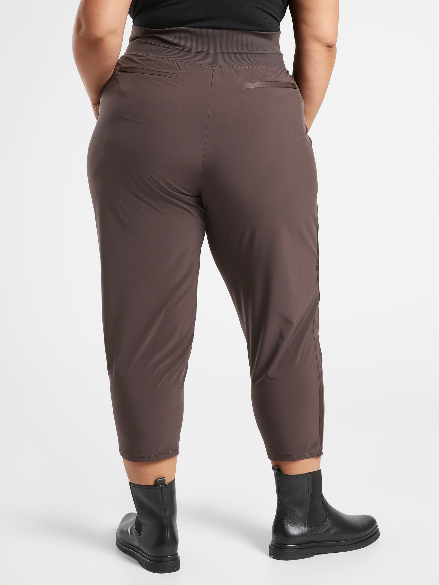 Nolita Slim Tapered Crop Pant