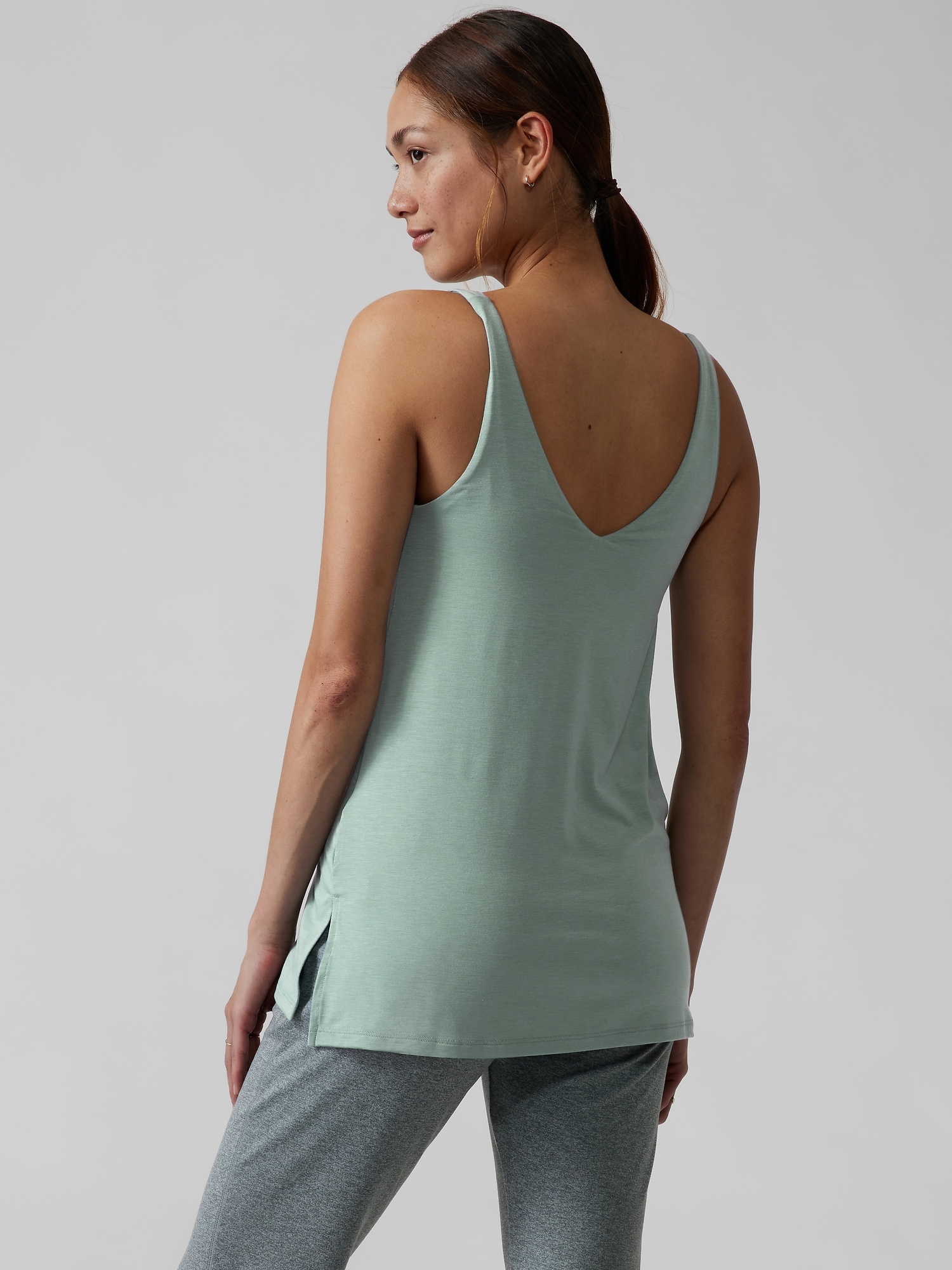 Essence Support Tank