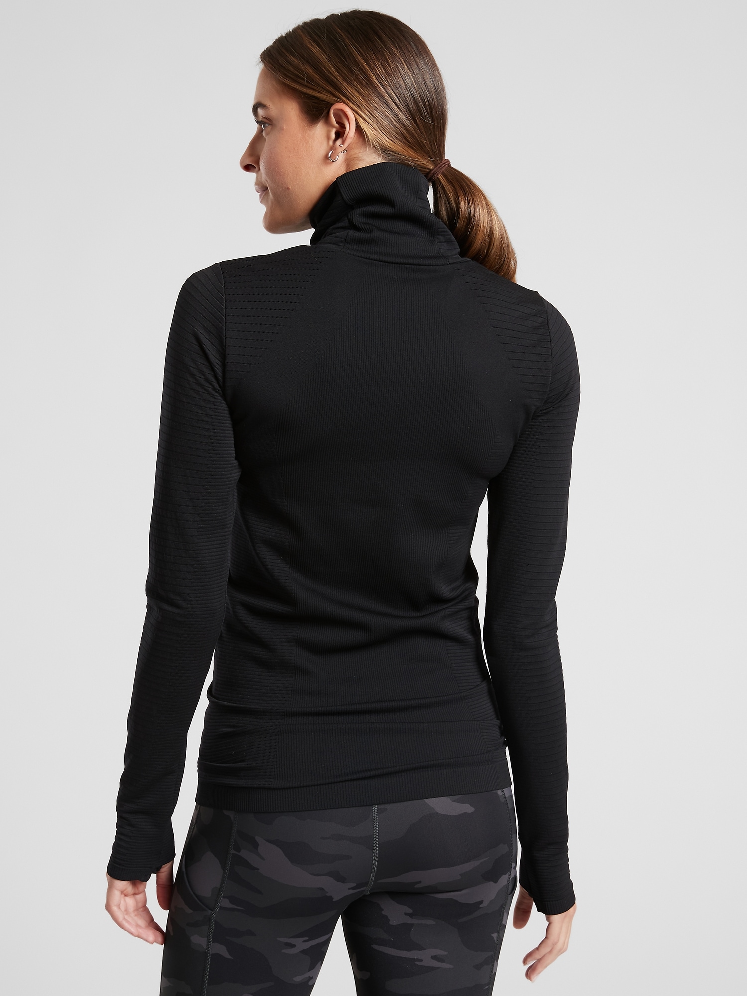 Flurry Blizzard Seamless Turtleneck