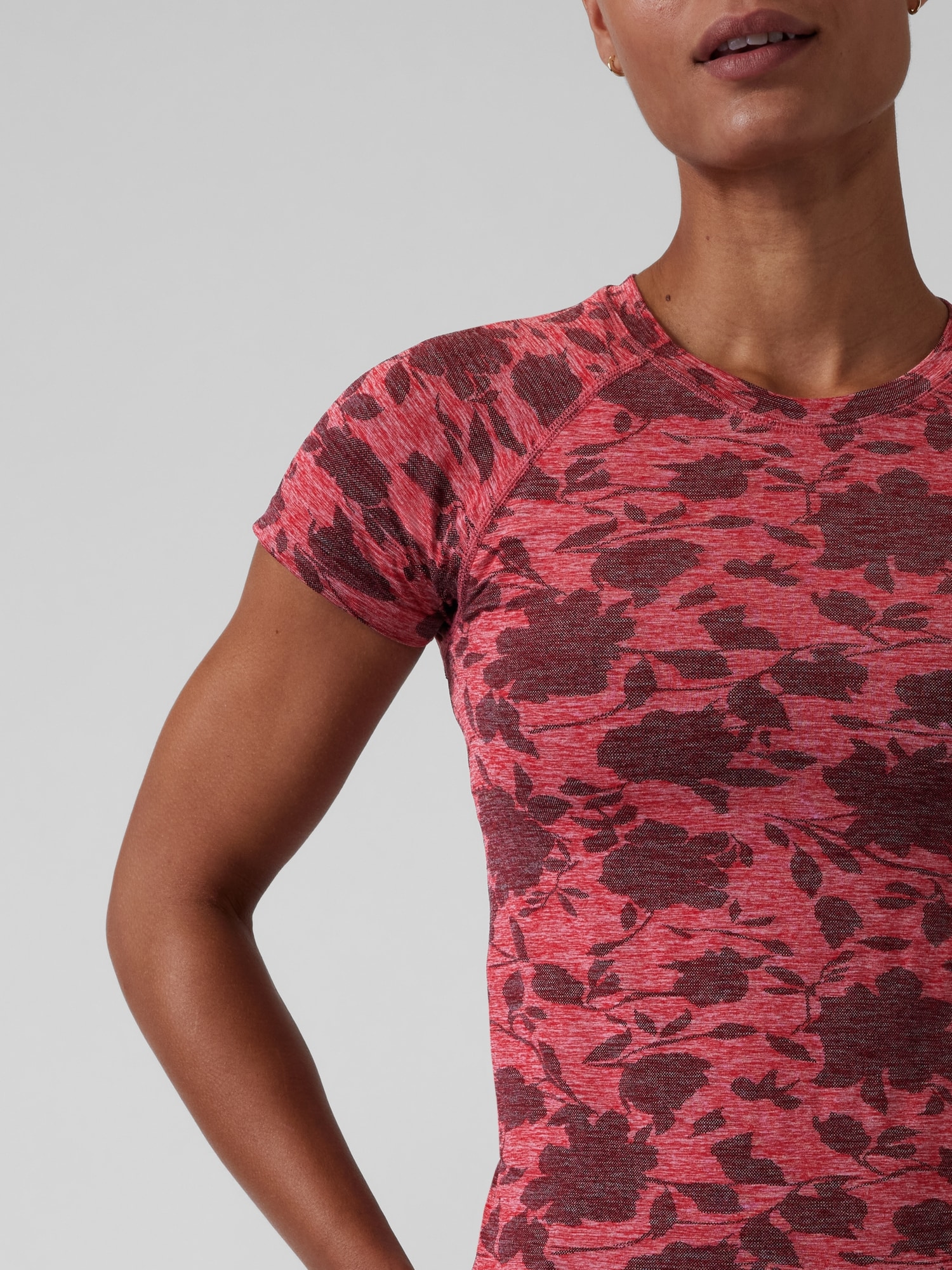 Momentum Seamless Tee