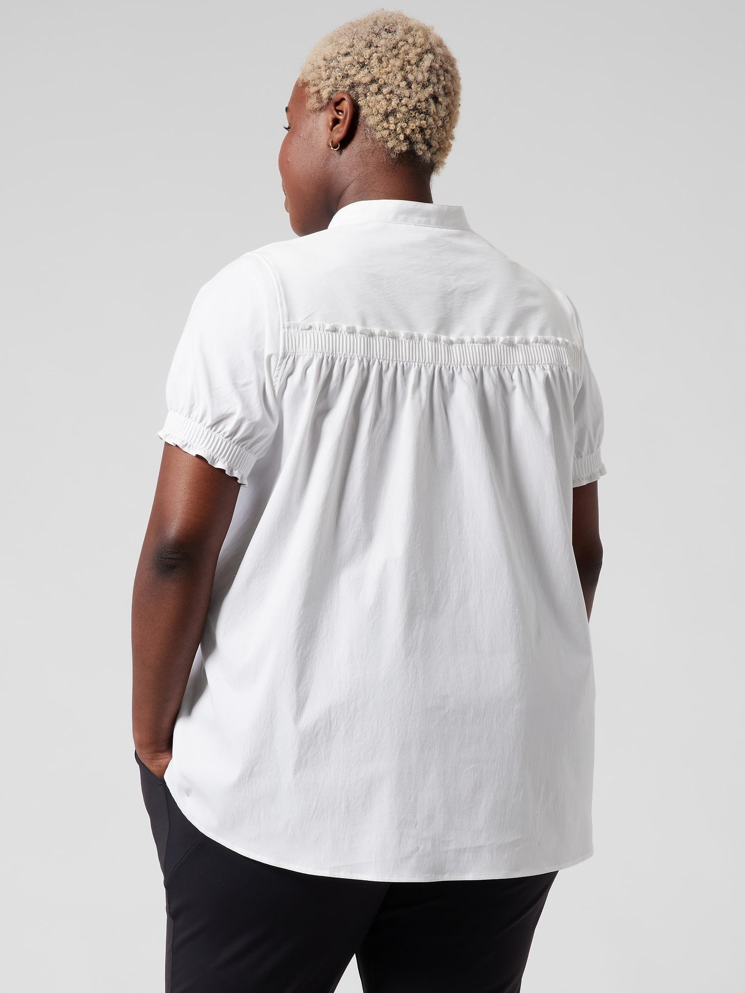 Levitate Poplin Tee