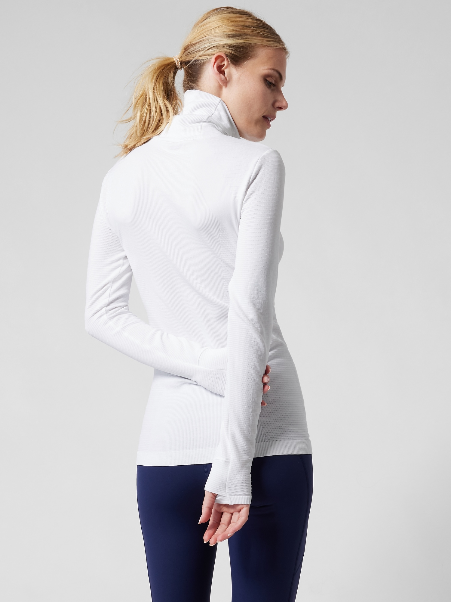 Flurry Blizzard Seamless Turtleneck
