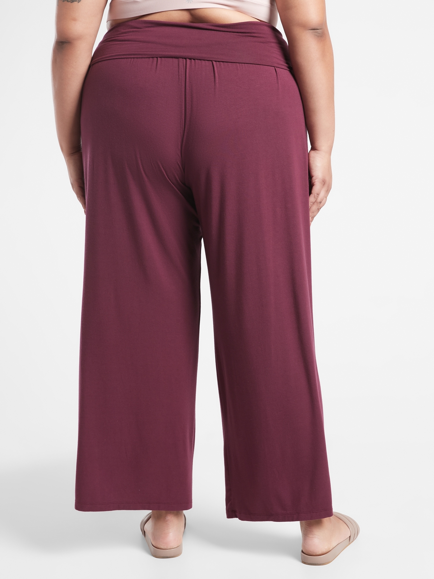 Studio Wide Leg Pant