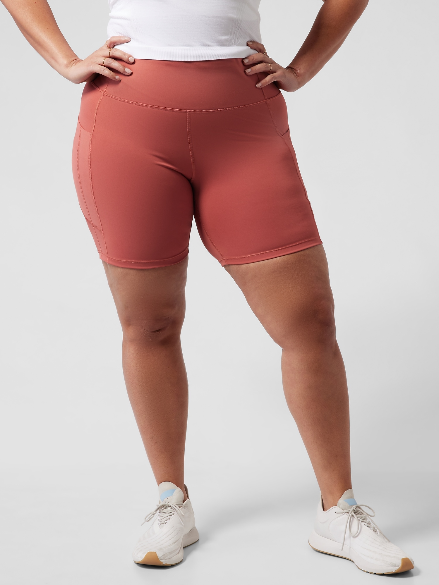 Ultimate Stash II 7 Short