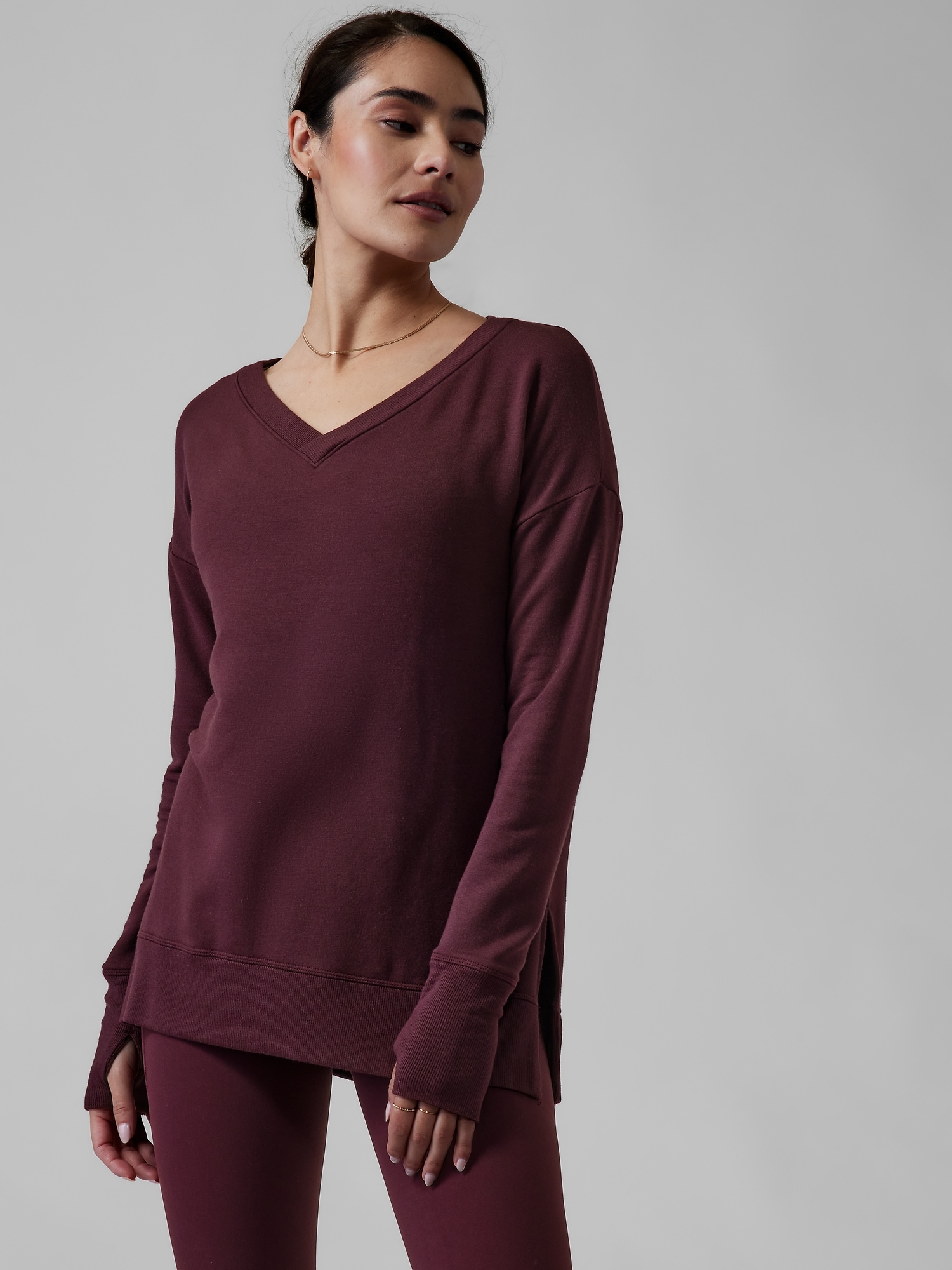 Coaster Luxe V Sweatshirt