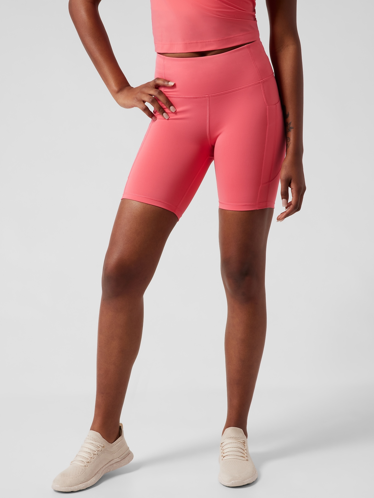 Ultimate Stash II 7 Short