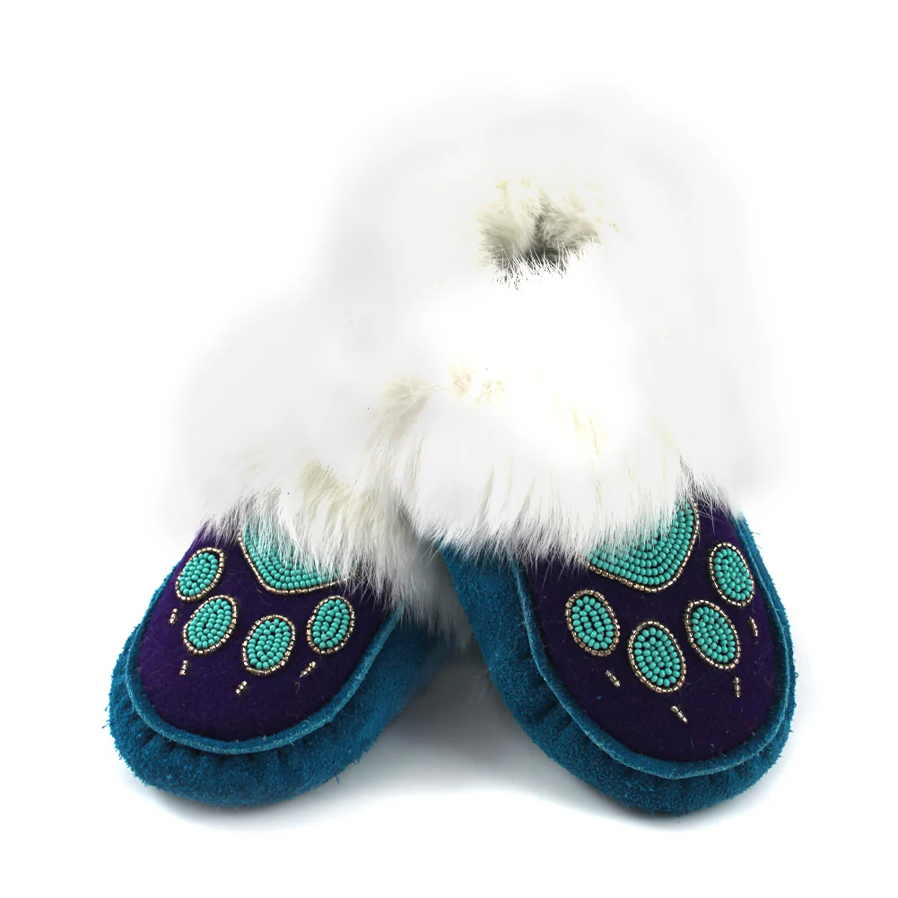 Anne Bell Youth Wolf Paw Moccasins