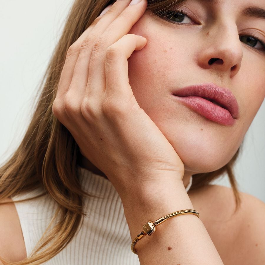 Barrel Clasp Snake Chain Bracelet