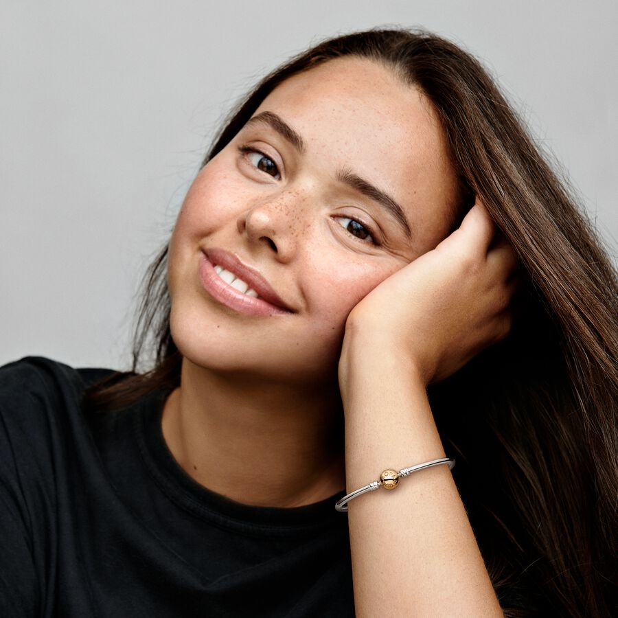 FINAL SALE - Pandora Moments Bangle