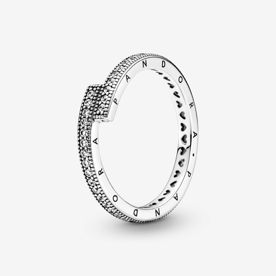 Sparkling Overlapping Ring