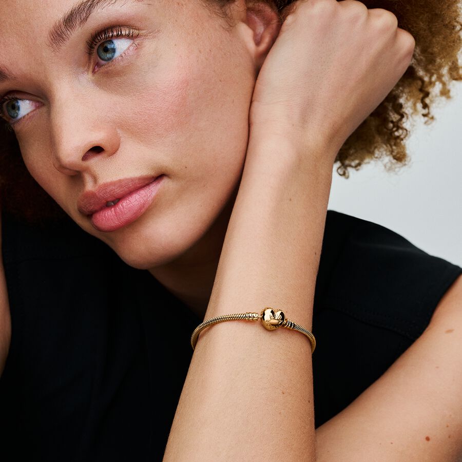 Pandora Moments Heart Clasp Snake Chain Bracelet