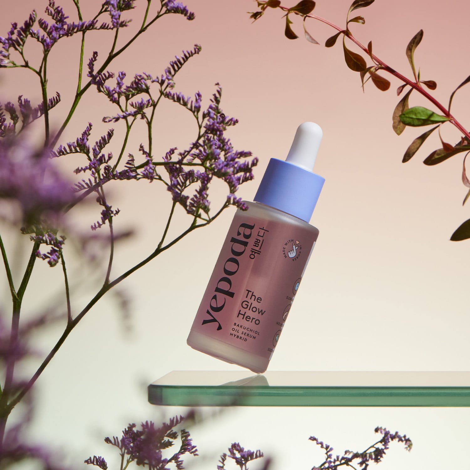 The Glow Hero &ndash; H&iacute;brido de s&eacute;rum y aceite con Bakuchiol