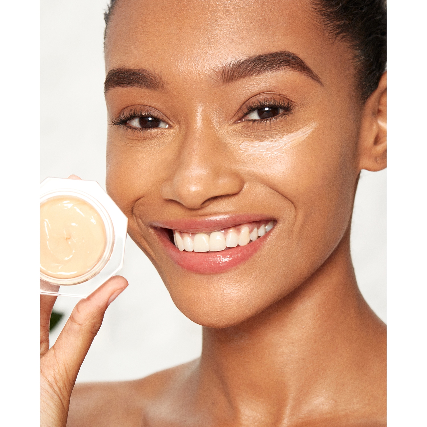 Magic Eye Rescue - Crema de Ojos Recargable