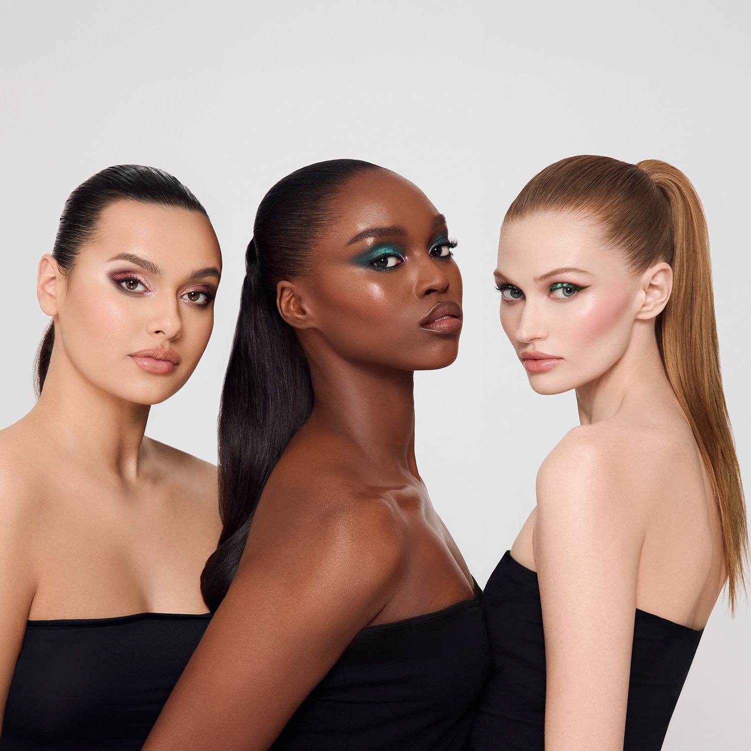 Mothership XII: Petalmorphosis&trade; - Paleta de sombras de ojos