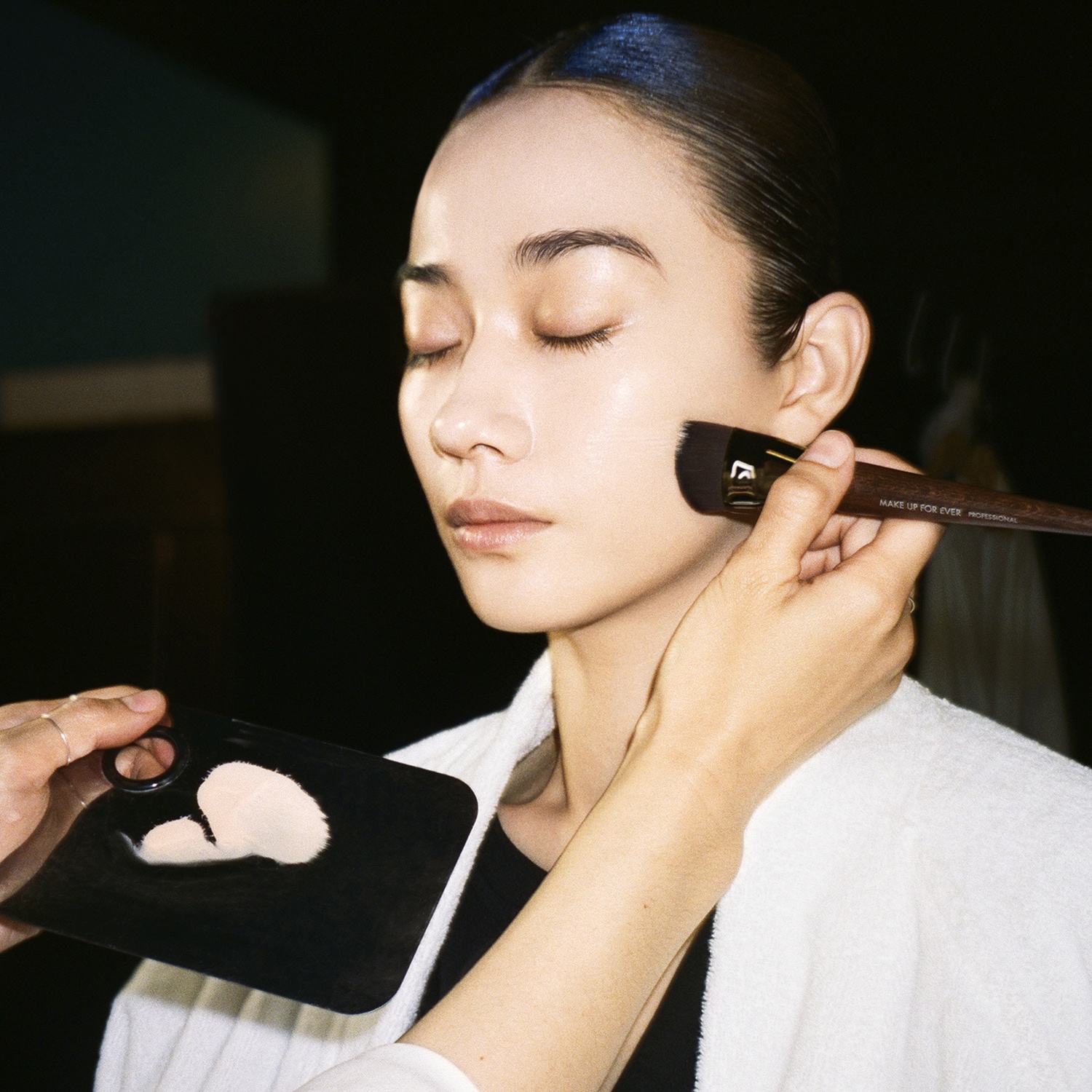 Brocha #118 - Brocha maquillaje Hydra Glow